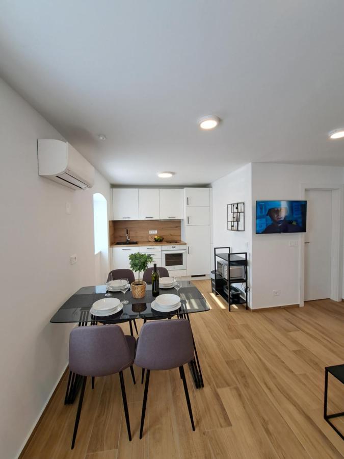 Apartman Tea Mali Lošinj Extérieur photo